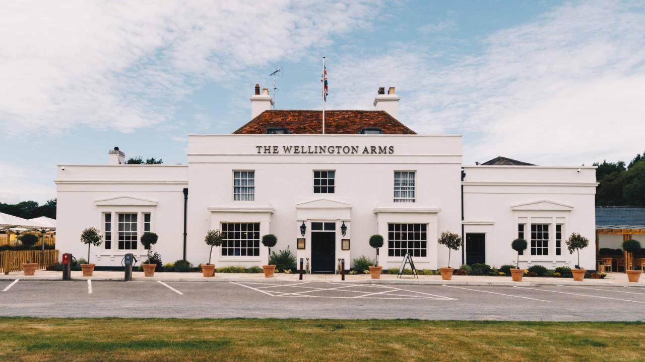 Hotel The Wellington Arms - Basingstoke-Reading Heckfield Esterno foto