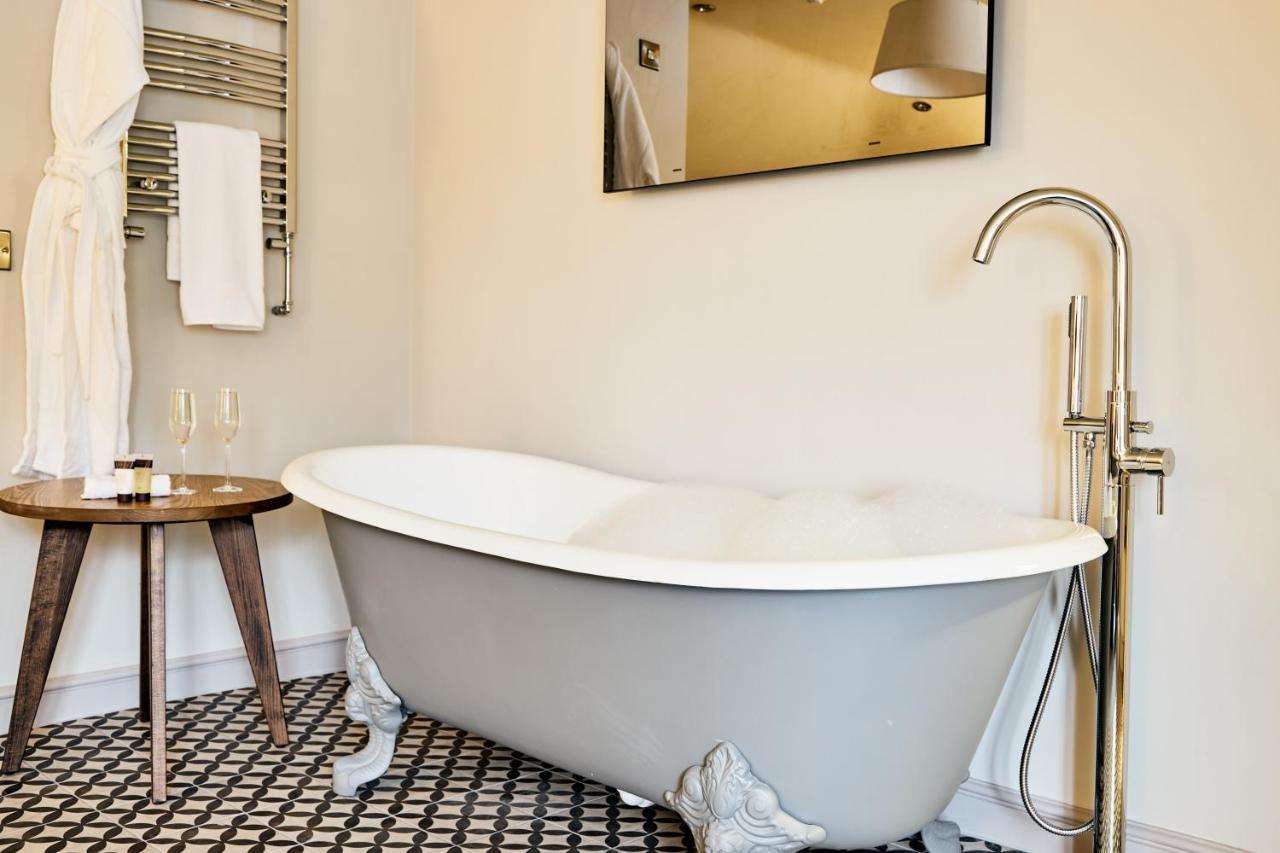 Hotel The Wellington Arms - Basingstoke-Reading Heckfield Esterno foto